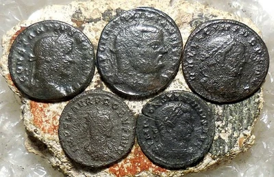Lot of Five Ancient Roman Coins, Follis and Antoninianus, Largest is 26 mm - Image 1 of 3