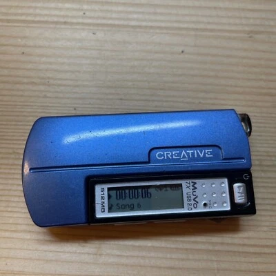 Creative Labs MuVo TX 512MB MP3 Player Blue And Black - Image 1 of 4