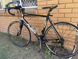 GIANT Flight road bike 54cm - Picture 1 of 5