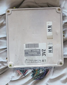 1992 - 1993 Toyota Truck 4Runner Manual Trans 6 CYL 3VZ ECU 89661-35710 - Picture 1 of 6