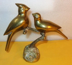 Vintage ottone metallo cardinali amore uccellini su un ramo statuina MCM decorazione 1 libbra 8 oz - Foto 1 di 6