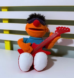 Hasbro Sesame Street Let's Rock Strummin' Ernie 26cm Musical Talking Plush Toy - Picture 1 of 5