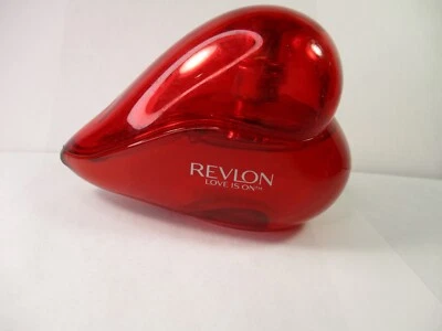 Love is On de Revlon eau de toilette spray 1,7 oz para mujer Foto 1 de 4