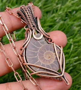 Ammonit Fossil Kupferdraht Umwickelt Handarbeit Schmuck Anhänger Halskette - Bild 1 von 7