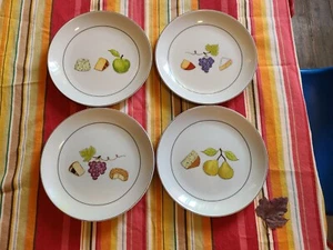 Crate & Barrel/Nancy Green "Fruit Fromage" 6 1/2" Round Appetizer Plates - 4 - Picture 1 of 3