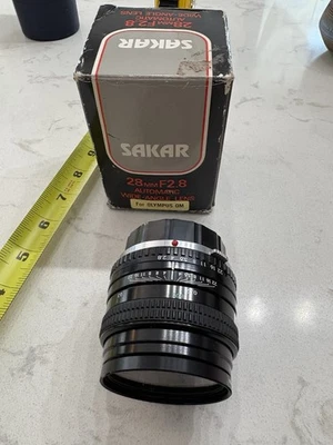 Sakar Auto 28mm f/2.8 Wide Angle Lens In Box - Image 1 of 4