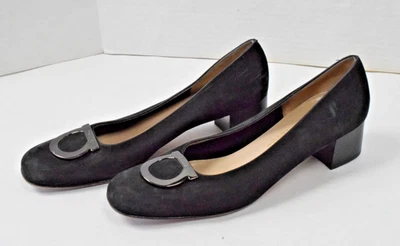 Zapatos de salón de gamuza Salvatore Ferragamo Gancini vintage talla 8,5 años 90 negros hechos en Italia Foto 1 de 4