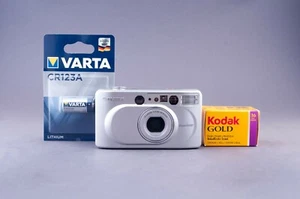 Fujifilm Zoom Date 60W 35mm Point & Shoot Film Camera - Picture 1 of 12