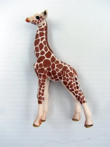 SCHLEICH - Schleich 14751 Giraffe Calf (Wildlife) Plastic Figure - 11cm Tall - Picture 1 of 3