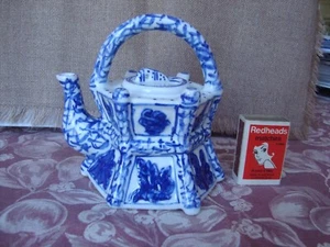 Vintage Yongzheng Small Blue and White Hexagon Teapot 6 Characters - Picture 1 of 7