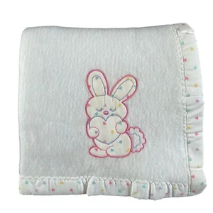 Vintage Cuddle Time Baby weiße Decke rosa Häschen Herzen ST Desings USA 34x44 - Bild 1 von 3