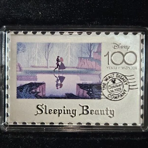 Estampilla de la Bella Durmiente Disney 100 años de maravilla en caja 1 oz plata .999 - Imagen 1 de 8