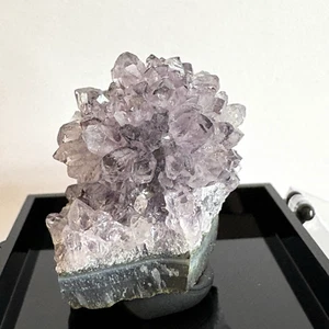 Natürliches Amethyst Präparat mit Box grober Heilkristall Geschenk #590 - Bild 1 von 2