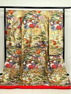 Kimono japonés, UCHIKAKE, bata de boda, firma Yamamoto KANSAI, ORO, L6'... 4623 - Imagen 1 de 14