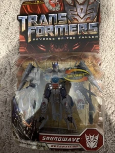 Transformers Soundwave DELUXE CLASS Revenge of the Fallen 2009 SEALED - Picture 1 of 4