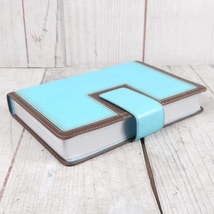 HCSB Large Print Personal Size Bible - Brown/Blue Leathertouch w/ Magnetic Clasp - Bild 1 von 8