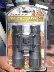 CELESTRON Focusview 16x32 Binocular - Picture 1 of 3