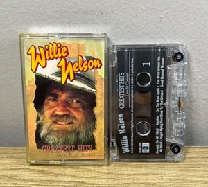 Willie Nelson - Greatest Hits: Live In Concert - Cassette Tape - Outlaw Country - Picture 1 of 3