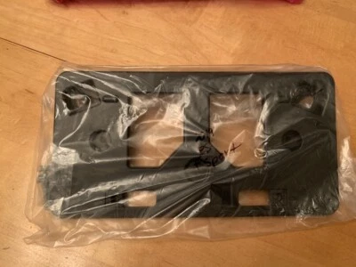 Lexus ES350 (¡SOLO deportes!)  2019-2025, soporte de matrícula, original. ¡Nuevo! Foto 1 de 2