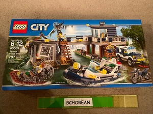 LEGO 60069 City Swamp Police Station Forest NEW SEALED RETIRED Set 707pcs - Picture 1 of 5