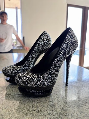 Zapatos de salón Gianmarco Lorenzo Swarovski negros 36 Foto 1 de 4