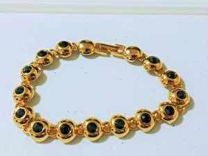 VINTAGE HIGH END*RARE*AMAZINGLY GORGEOUS GOLD TONE BLACK STONE BRACELET - Picture 1 of 3