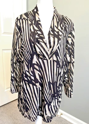 DANA BUCHMAN POLY NYLON BLK TAUPE WHITE LINED DRAPE NECK 3/4 SLEEVE TOP 1X - Image 1 of 4