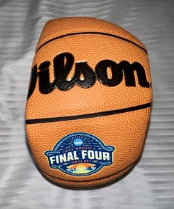 NCAA FINAL FOUR 2025 MINI BALONCESTO MUJER UCONN HUSKIES BUECKERS TAMPA WILSON - Imagen 1 de 6