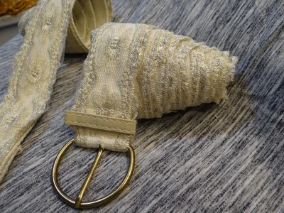 Cinturón Blanco Flo Mujer Talla 17 Beige Ancho Bordado 47" de Largo Foto 1 de 4