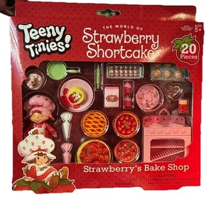 Vintage Style Teenie Tinies Strawberry Shortcake's Bake Shop Cute Mini Playset - Picture 1 of 7