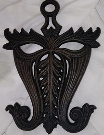 VTG Doodlers Dream Cast Iron Trivet Acanthus Leaf Victorian Scrollwork Ornate De