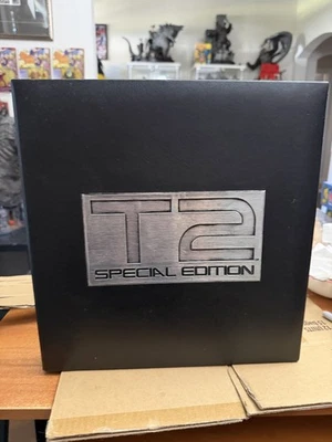 TERMINATOR 2: JUDGMENT DAY-1991 (Special Edition 3-Laser Disc Box Set) W/ Insert - Image 1 of 4