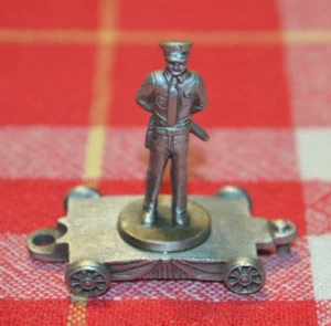 FORT PEWTER - LASTING EXPRESSIONS PEWTER TRAIN CAR POLICEMAN 8-7) - Picture 1 of 3