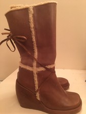 Ladies Destroy Winter Boots. Size UK 7