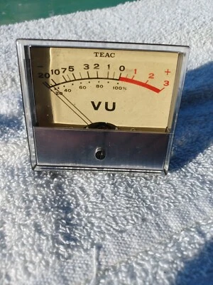 Gravador TEAC A-3340S carretel a carretel separando medidor VU - Imagem 1 de 4