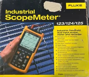Fluke 123 Scopemeter - Picture 1 of 4