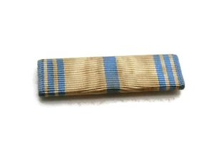 Pin de barra de clasificación militar azul y blanco falta respaldo - Imagen 1 de 4