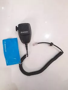 MOTOROLA PUSH TO TALK ADAPTER REMOTE SPEAKER MICROPHONE HMN3596A FREE DELIVERY - Picture 1 of 2