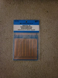 Plug In Breadboards 31 Pieces - Picture 1 of 23