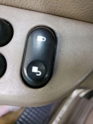 Interruptor de puerta delantera del conductor cerradura del conductor para camioneta Ford F250SD 02-07 862239 Foto 1 de 4