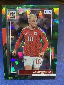 2022-23 Panini Donruss Soccer FIFA Aaron Ramsey Green Cracked Ice #131 Wales - Bild 1 von 2