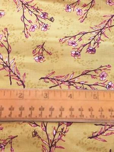 Tela de algodón floral rosa dorado 1/3 yarda 42" W X12" L - Imagen 1 de 1