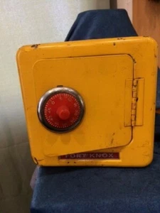 Yellow Fort Knox Metal Safe with Combination Lock Handle RETRO BANK Vintage - Picture 1 of 11