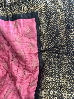 SOMA JAIPUR Block Print 100% Silk California King Quilt Pink/Black/Gold Unused - Image 1 of 4