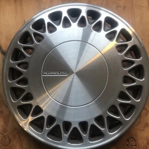 Plymouth Voyager Van Hubcap Wheel Cover 15” 1991 1992 1993 OE CAP WHEELCOVER OEM - Picture 1 of 7