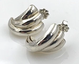 Orecchini modernisti vintage .925 argento sterling, piccoli smerlati, pali - Foto 1 di 6