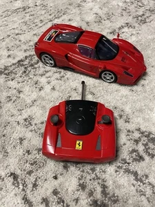 Vintage Silverlit 1:16 RC Car Red Ferrari Enzo Remote Control Car Headlights - Picture 1 of 24