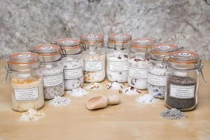 The Clovelly Soap Co Handmade Natural Aromatherapy Bath Salts With Wood Scoop. - Picture 1 of 24