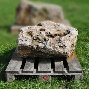 Muschelkalk Felsen (LBH ca. 75 cm x 80 cm x 40 cm) - Bild 1 von 5