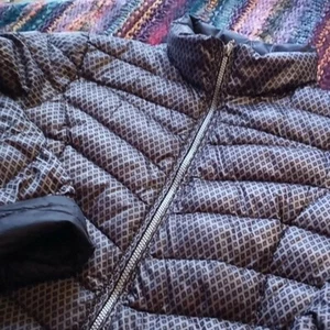 GOOSE DOWN Nuage quilted ultra light packable jacket zipped packets - Picture 1 of 8